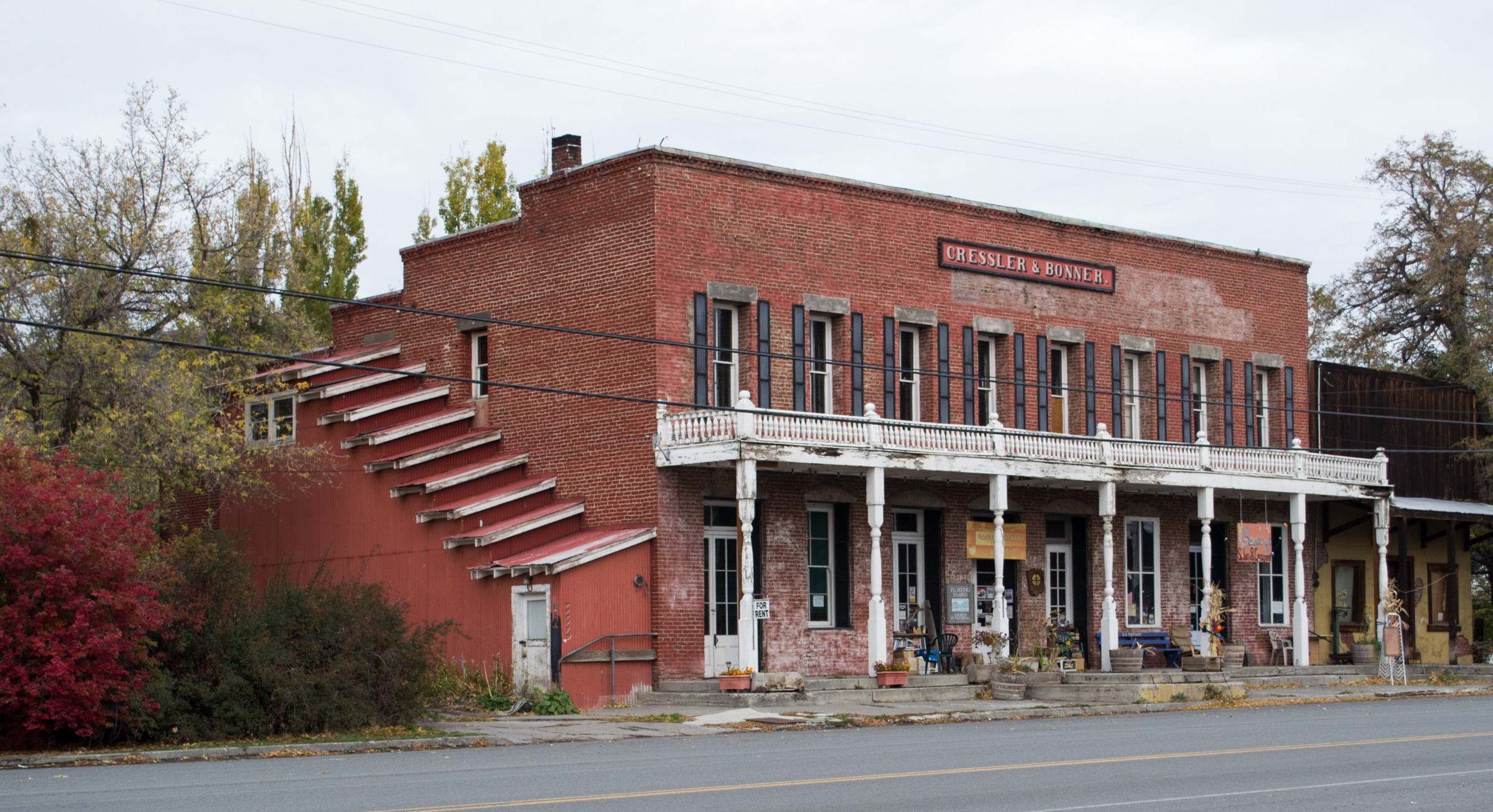 Cressler & Bonner building, built in 1883-84